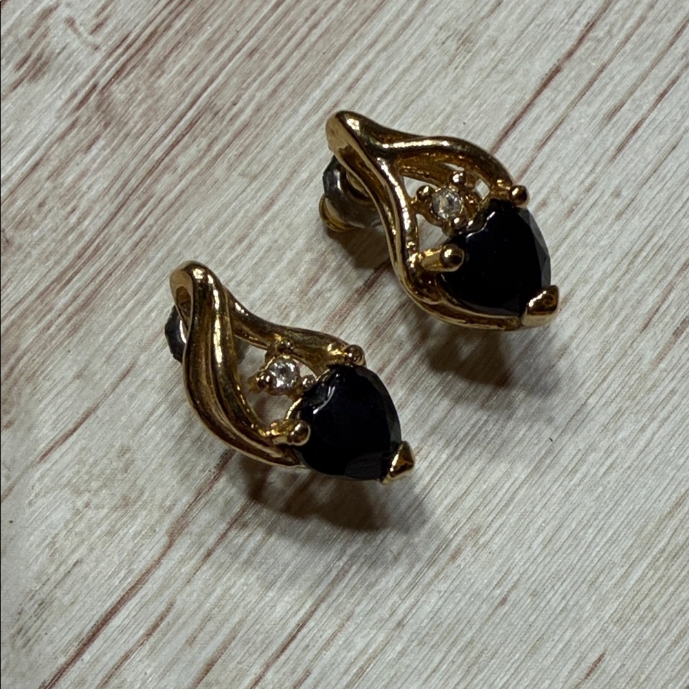 Black Onyx Heart shaped earrings with gold posts